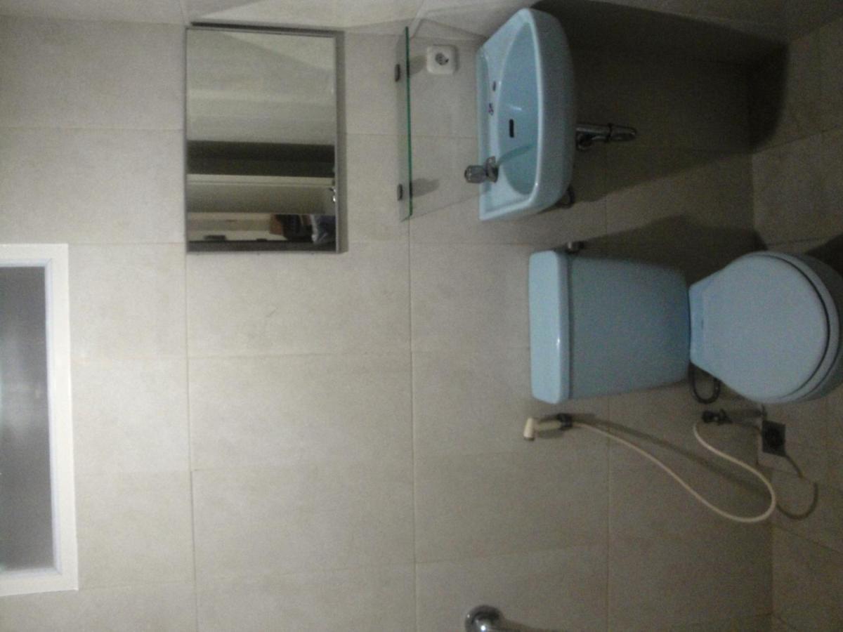 Hotel Trio Surakarta  Luaran gambar