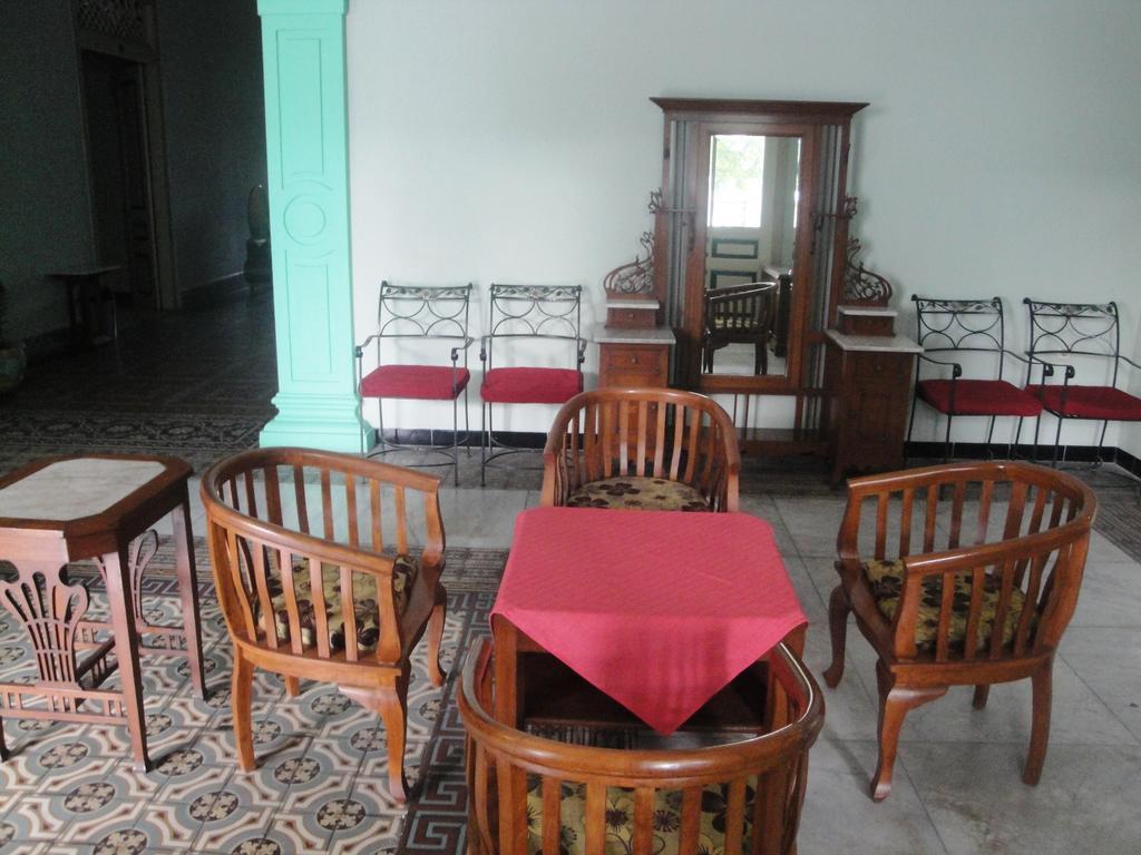Hotel Trio Surakarta  Luaran gambar