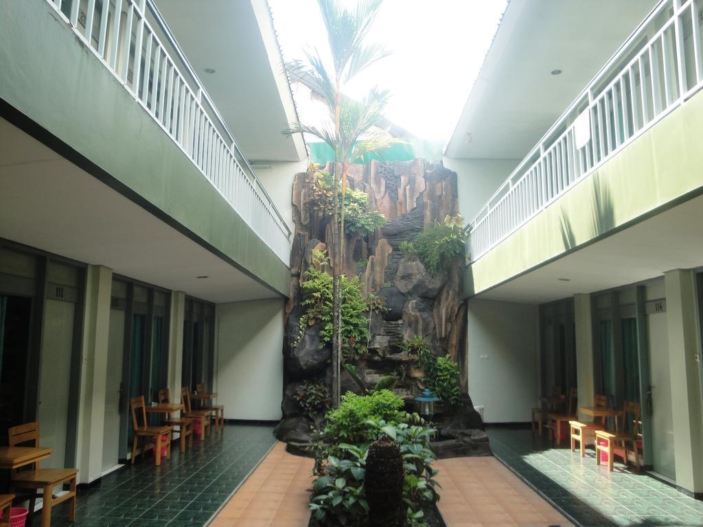 Hotel Trio Surakarta  Luaran gambar