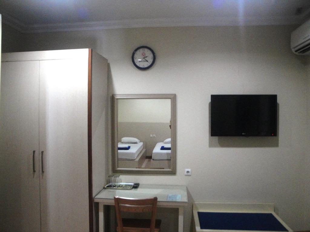Hotel Trio Surakarta  Bilik gambar