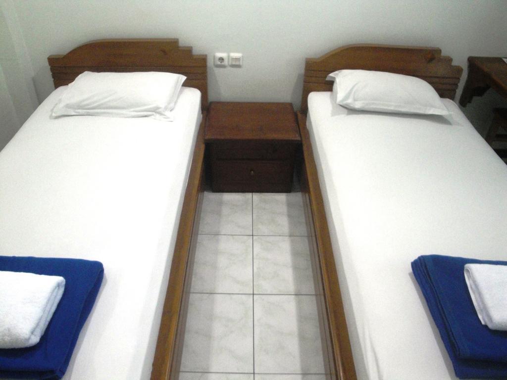Hotel Trio Surakarta  Bilik gambar