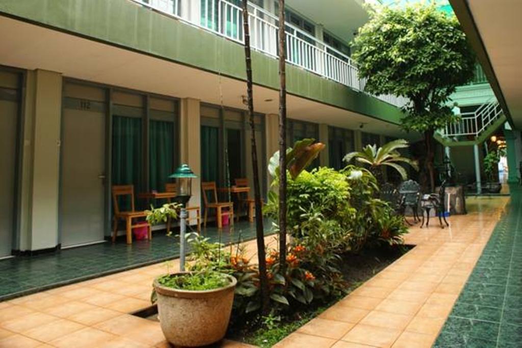 Hotel Trio Surakarta  Luaran gambar